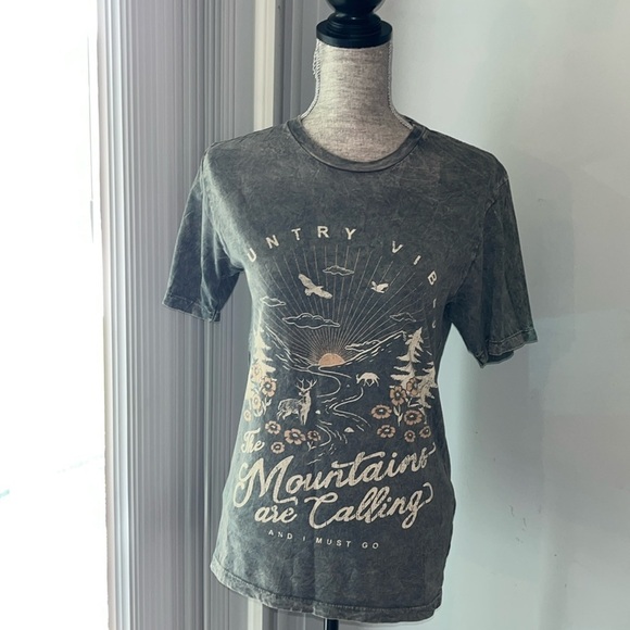Lotus Fashion Los Angeles The Mountains are calling graphic tee size Small - Picture 1 of 6